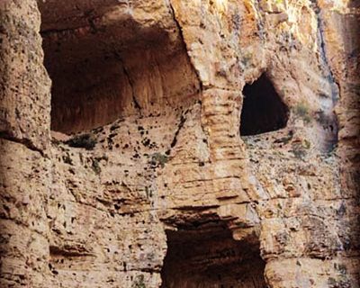 غارهای بسیار زیبای شهر اکبرآباد