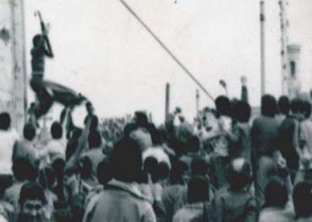 بازخوانی حرکت انقلابی مردم کوار در 17 بهمن 57؛ روزی که مردم شعار می دادند «ما مردم کواریم از بختیار بیزاریم»