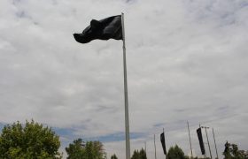 اهتزاز پرچم عزای امام حسین(ع) در شهر کوار
