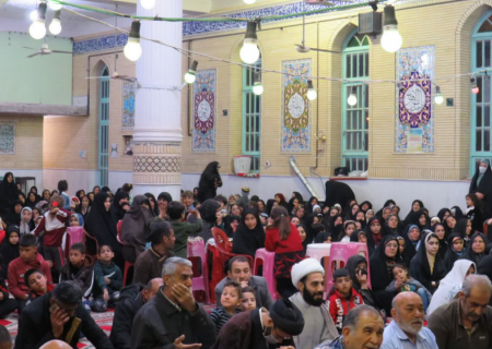 برگزاری محفل شبی با قرآن در فتح آباد/ تشریح فعالیت های دارالقرآن توسط مسئول واحد خواهران
