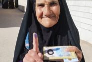 مادربزرگان کواری عصا به دست پای صندوق رای رفتند