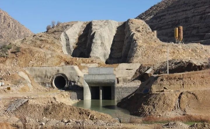اندر احوالات پروژه در حال تعطیل سد کوار