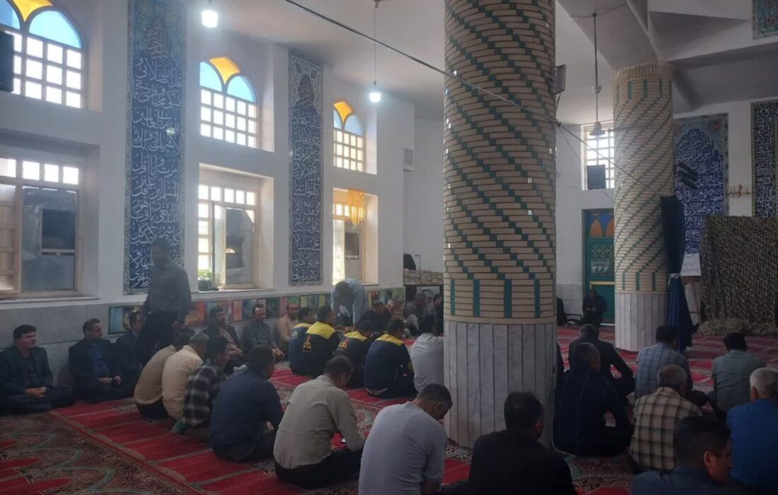 مراسم بزرگداشت شهید رئیسی مختص کارمندان و رئیس ادارات، در وقت ادارای