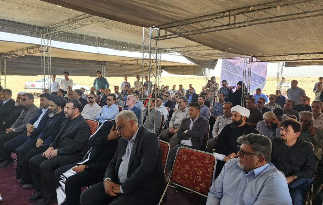 مراسم کلنگ زنی نیروگاه خورشیدی  با حضور استاندار