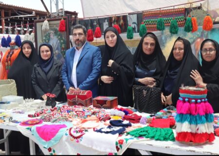برگزاری نمایشگاه محصولات دستی مددجویان و تسهیلگران در کوار به مناسبت هفته بهزیستی
