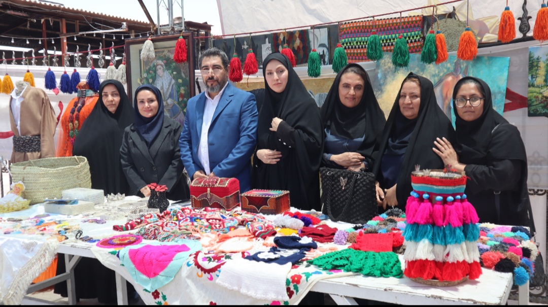 برگزاری نمایشگاه محصولات دستی مددجویان و تسهیلگران در کوار به مناسبت هفته بهزیستی
